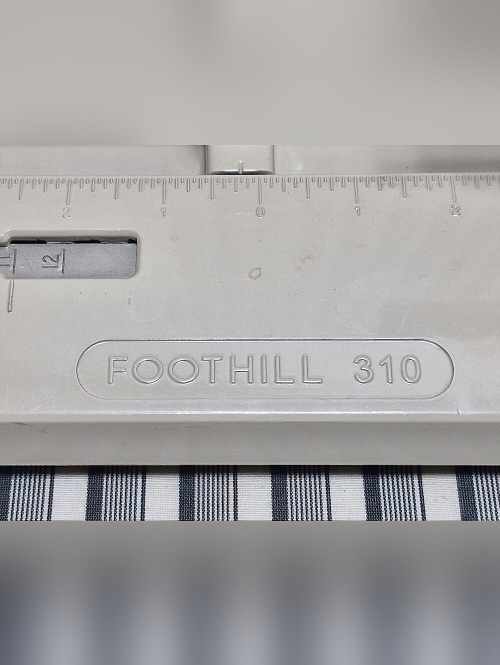 Foothill 310 Adjustable 3 Hole Paper Punch Heavy Duty Made In USA Office Binder - Picture 2 of 10